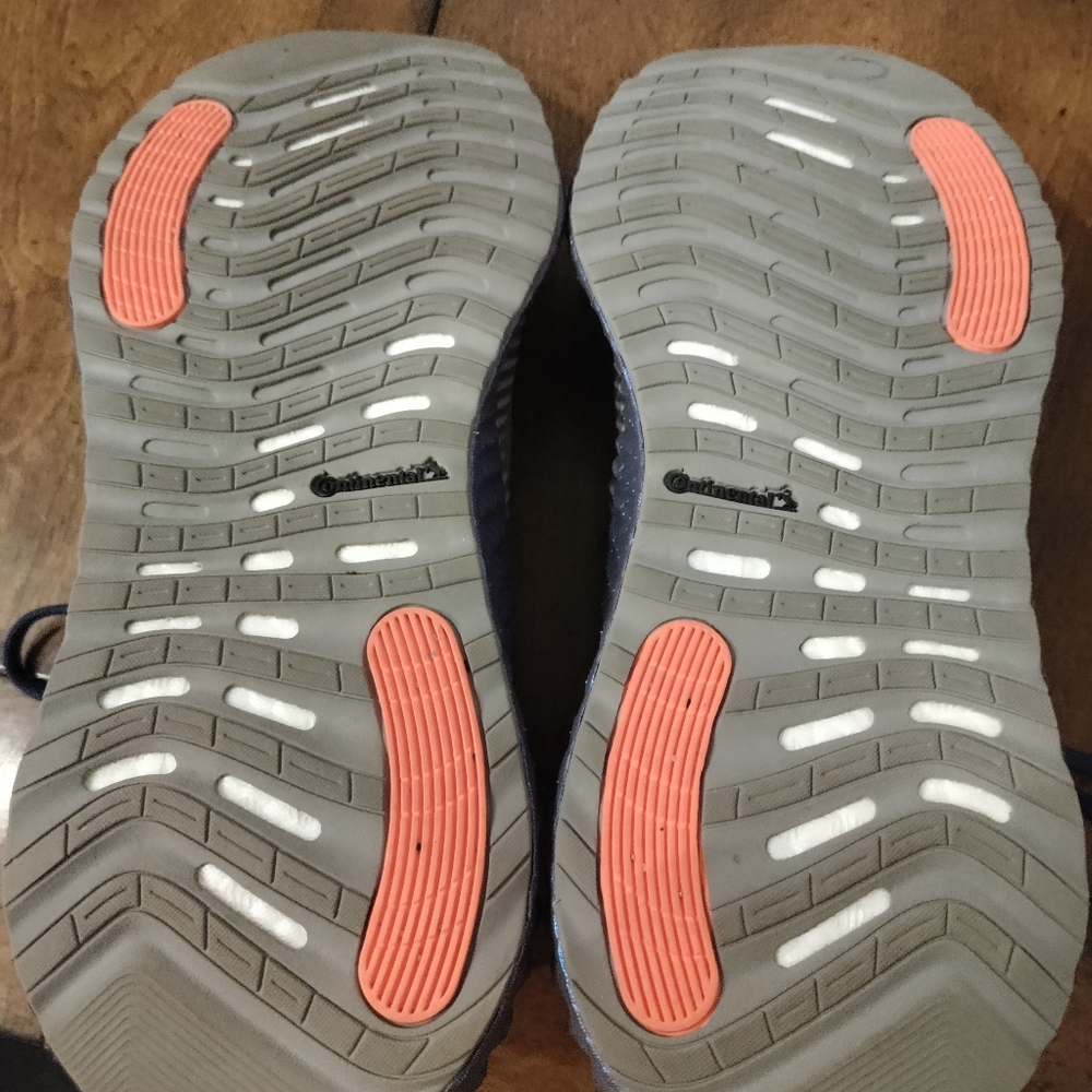 adidas Athletic Shoes in Gray and Blue - Picture 6 of 7